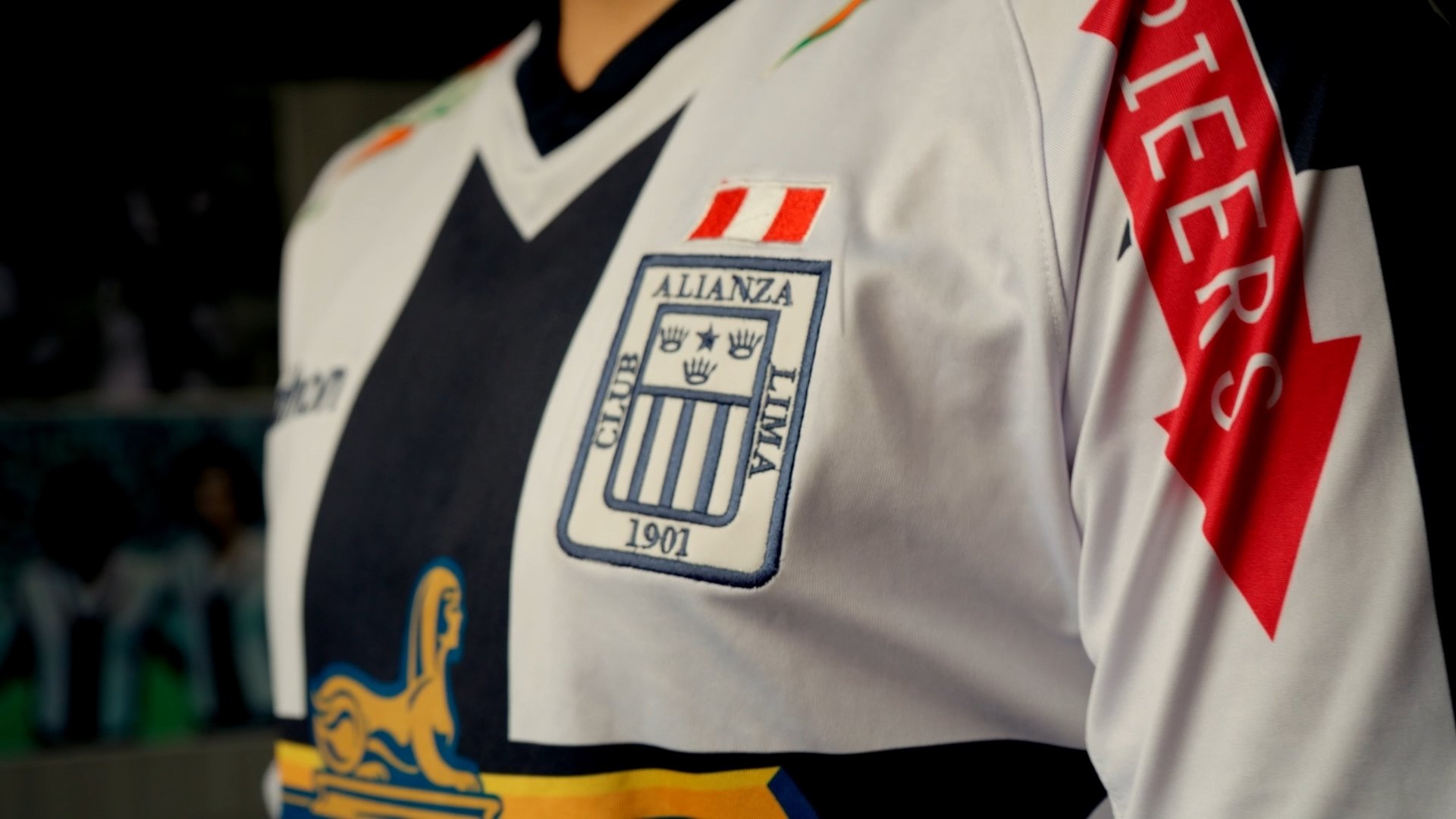 Backdrop for La Última Jugada