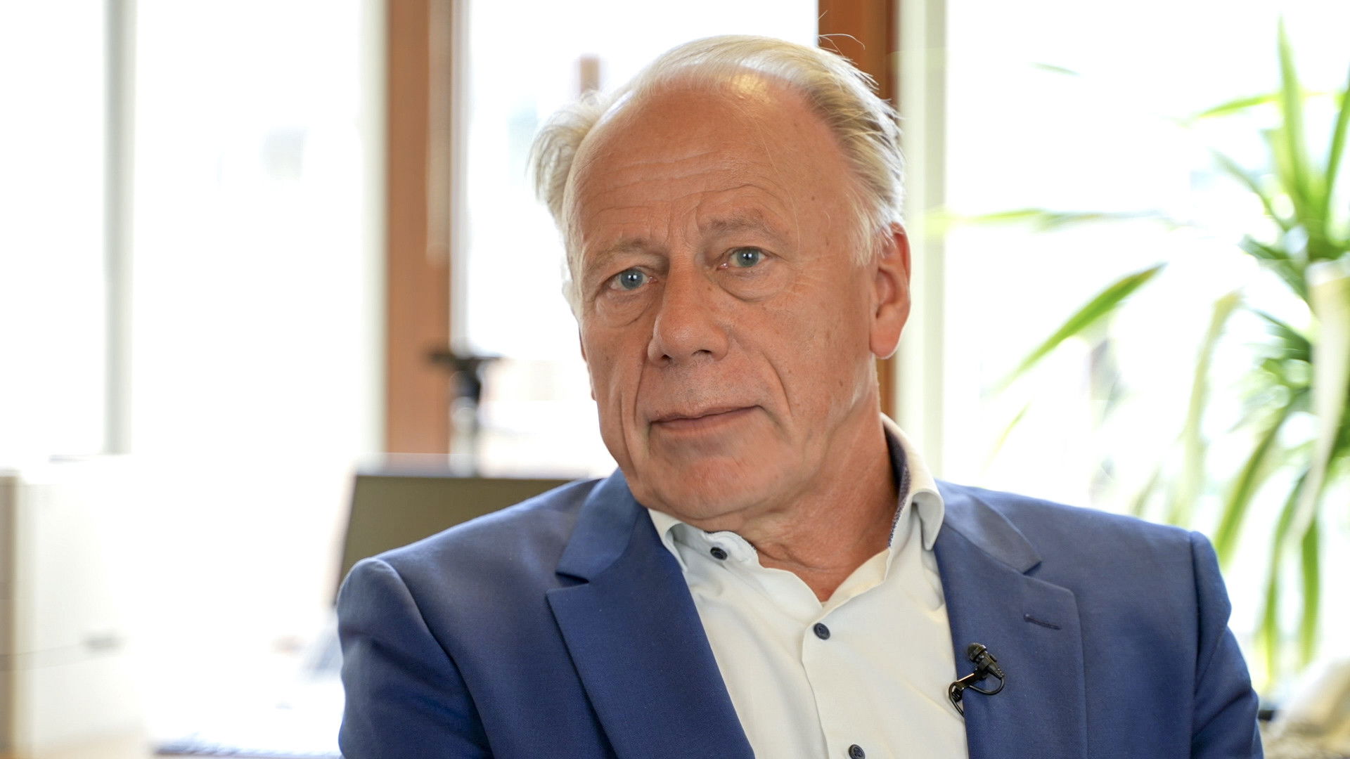 Backdrop for urgewald – Auf den Spuren des Geldes