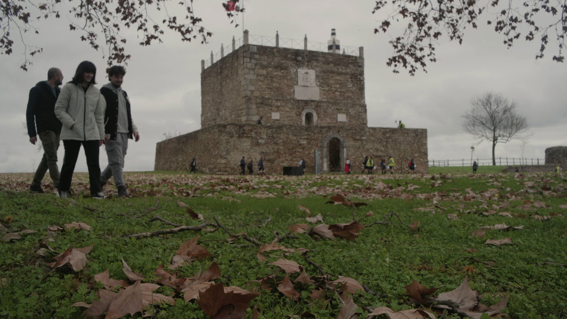 Backdrop for The Outsiders of Abrantes