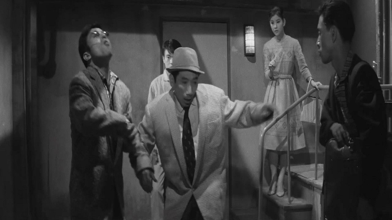 Backdrop for Tenshi ga ore o oi kakeru