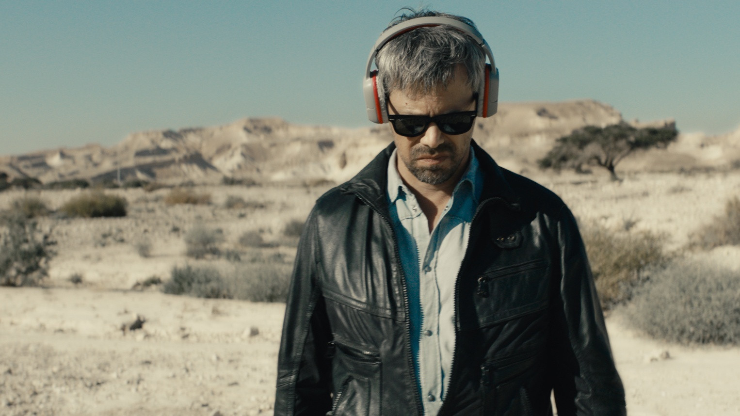 Backdrop for Ahed's Knee