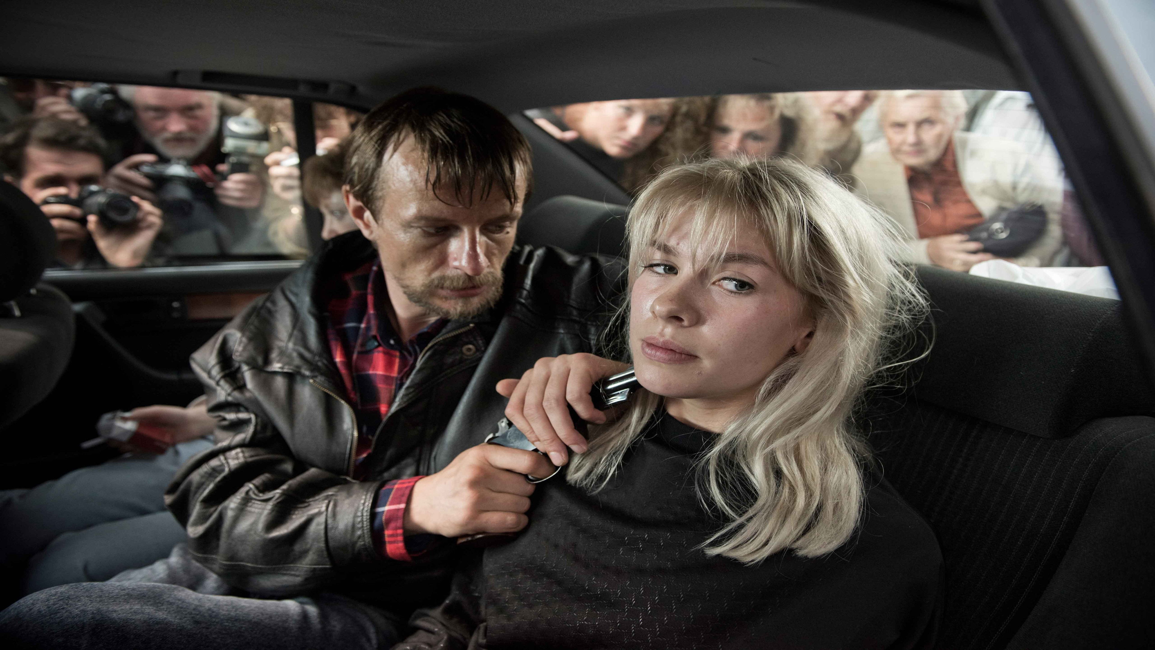 Backdrop for Gladbeck Freaks Out