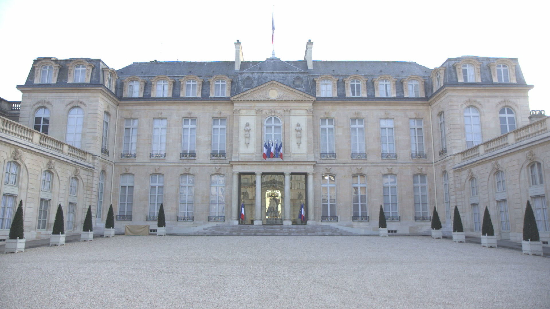 Backdrop for Jours de sacre à l'Elysée