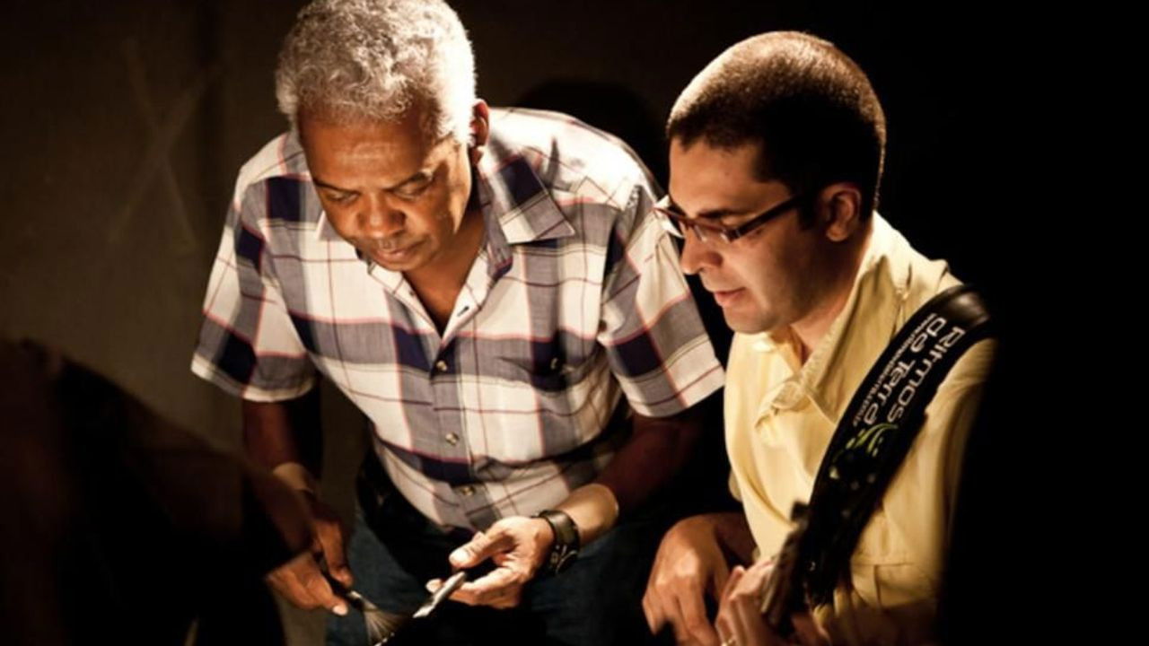 Backdrop for Coração Tambor