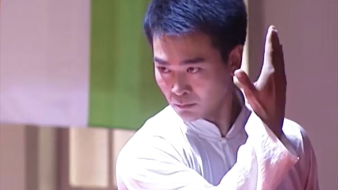 Backdrop for Hero of Jingwu: Chen Zhen