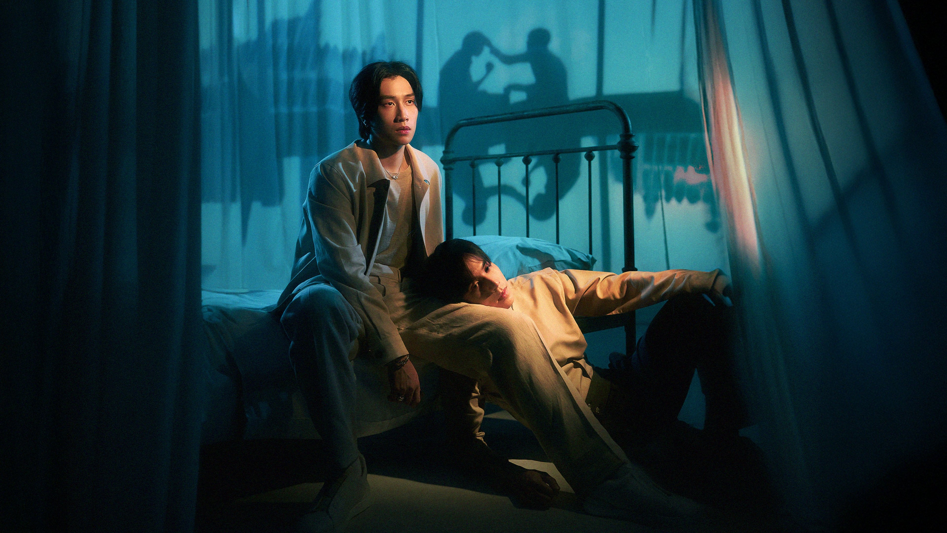 Backdrop for 4MINUTES