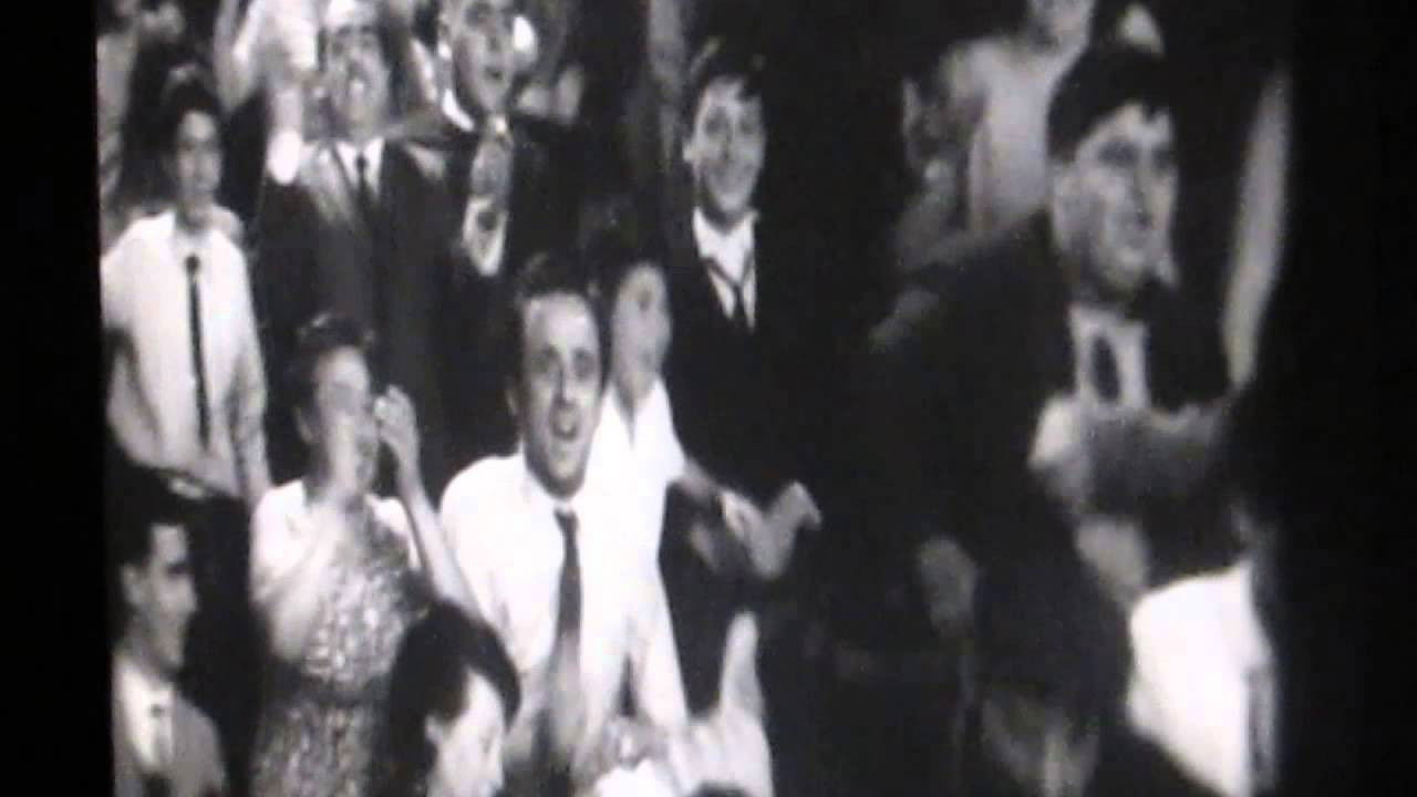 Backdrop for Convención de vagabundos