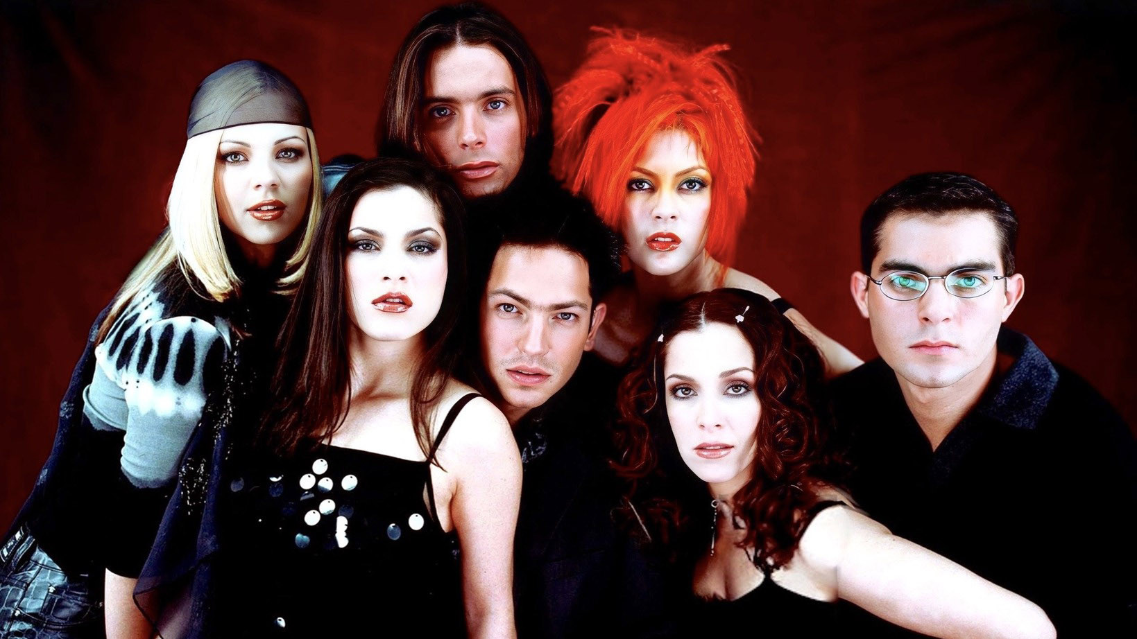 Backdrop for DKDA: Sueños de juventud