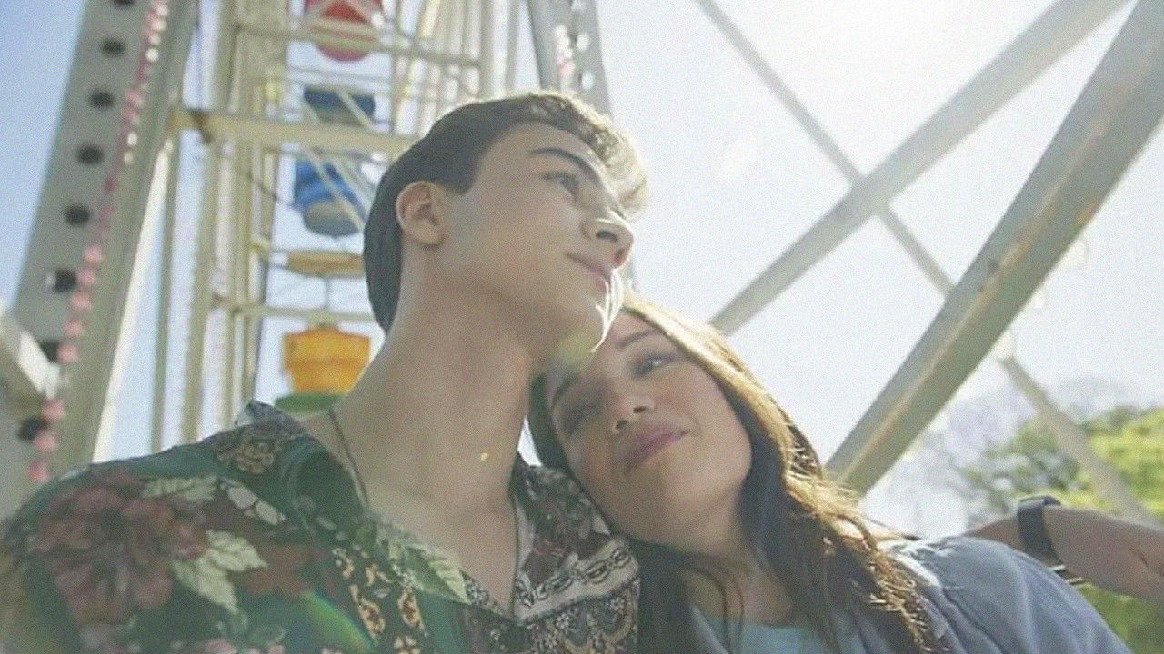 Backdrop for Morando com o Crush