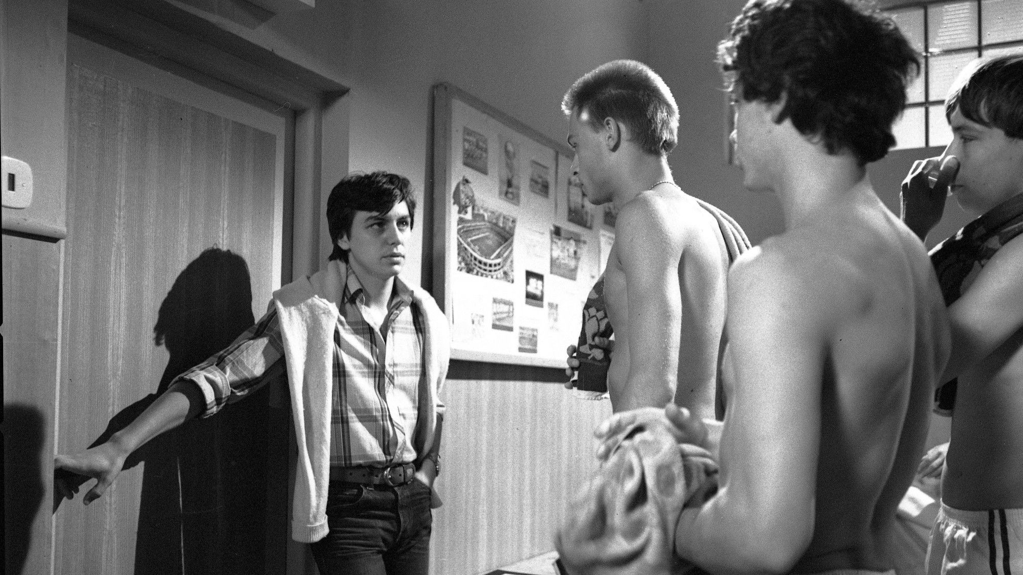 Backdrop for Daleko od stromu