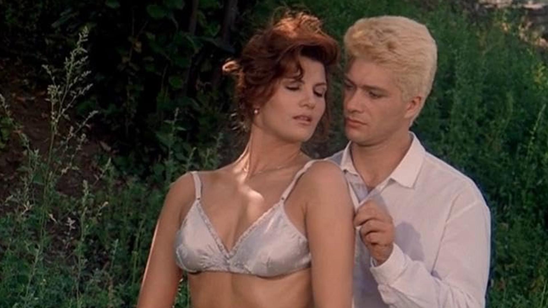 Backdrop for I, Gilda