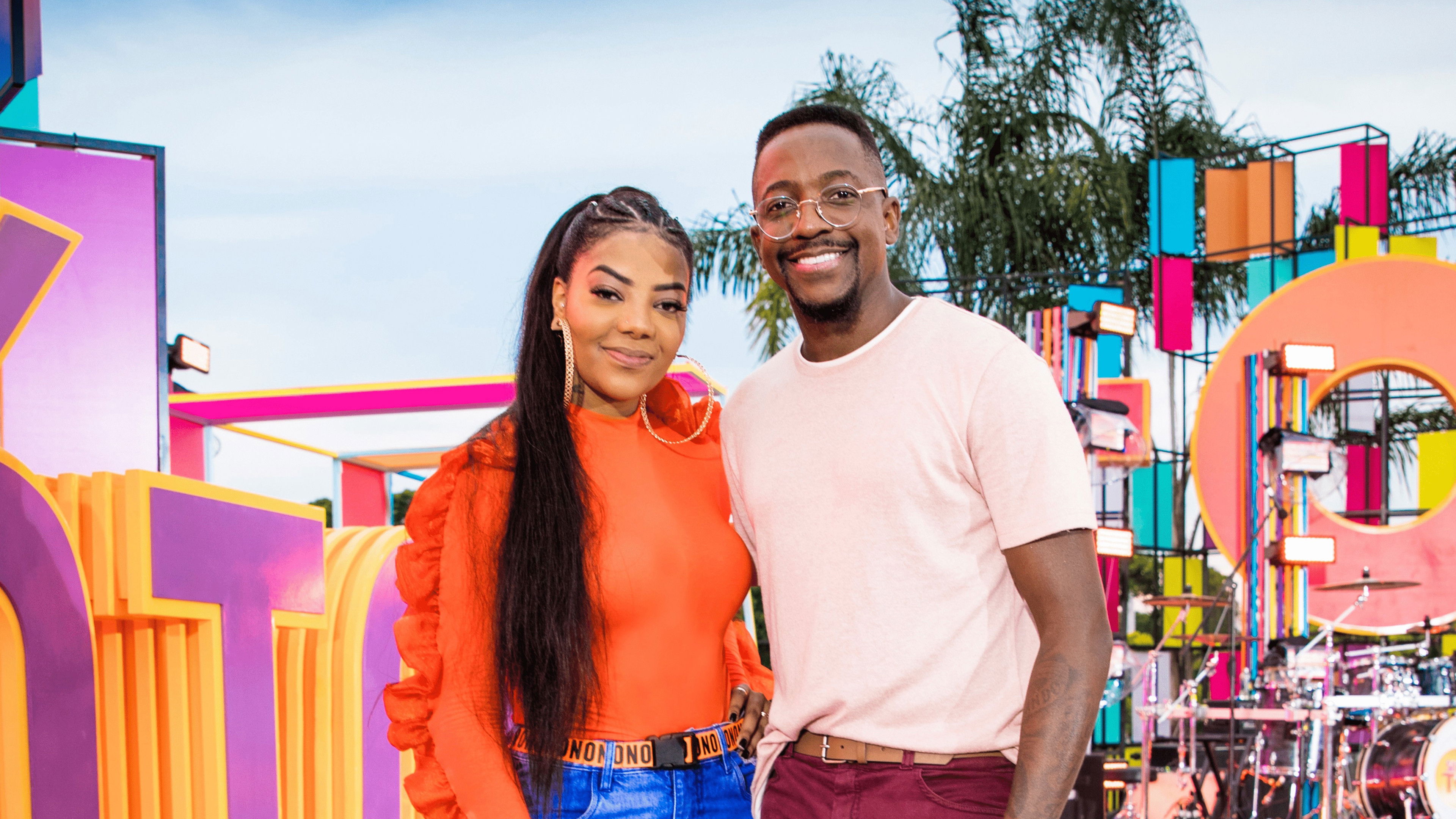 Backdrop for SóTocaTop