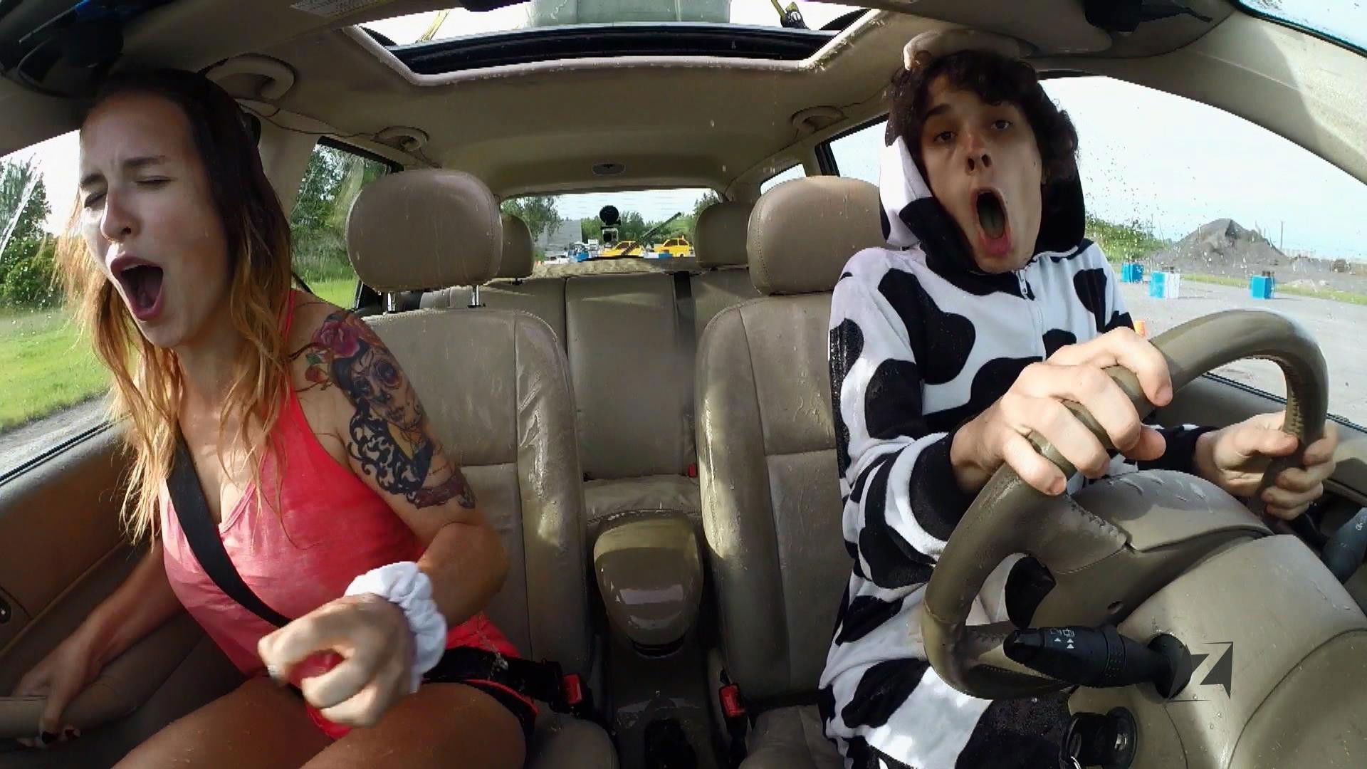 Backdrop for Les pires chauffards québécois