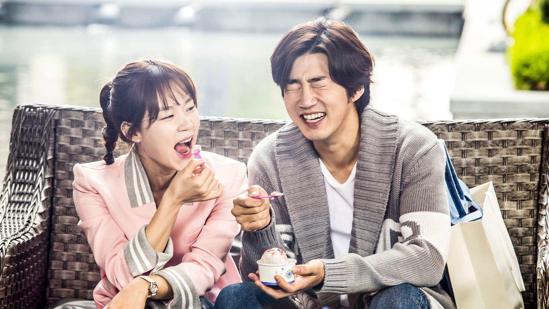 Backdrop for Love Guide for Dumpees