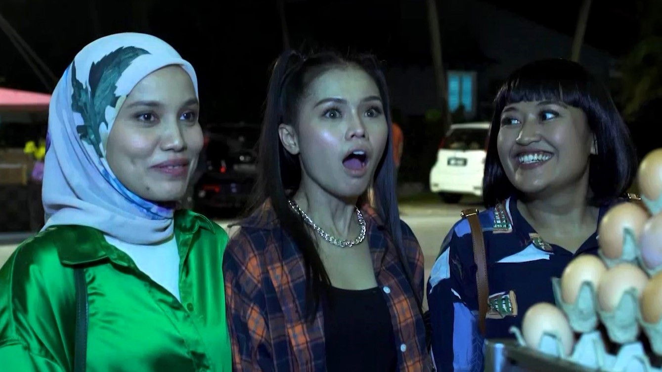 Backdrop for Doktor Idaman