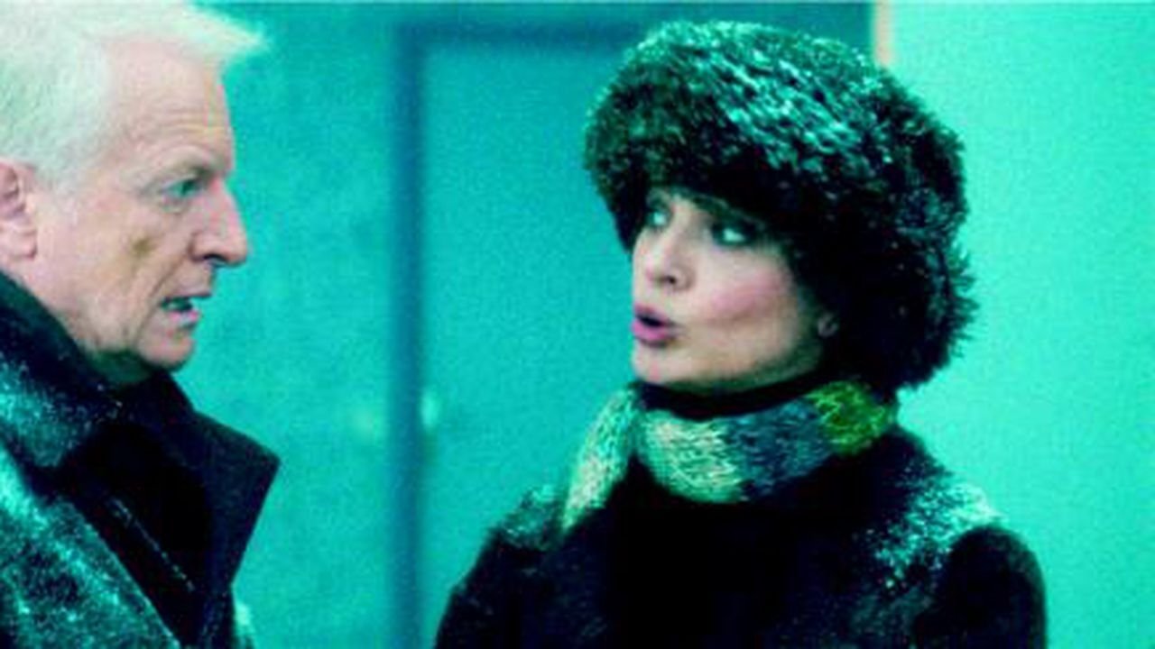 Backdrop for Private Fears in Public Places