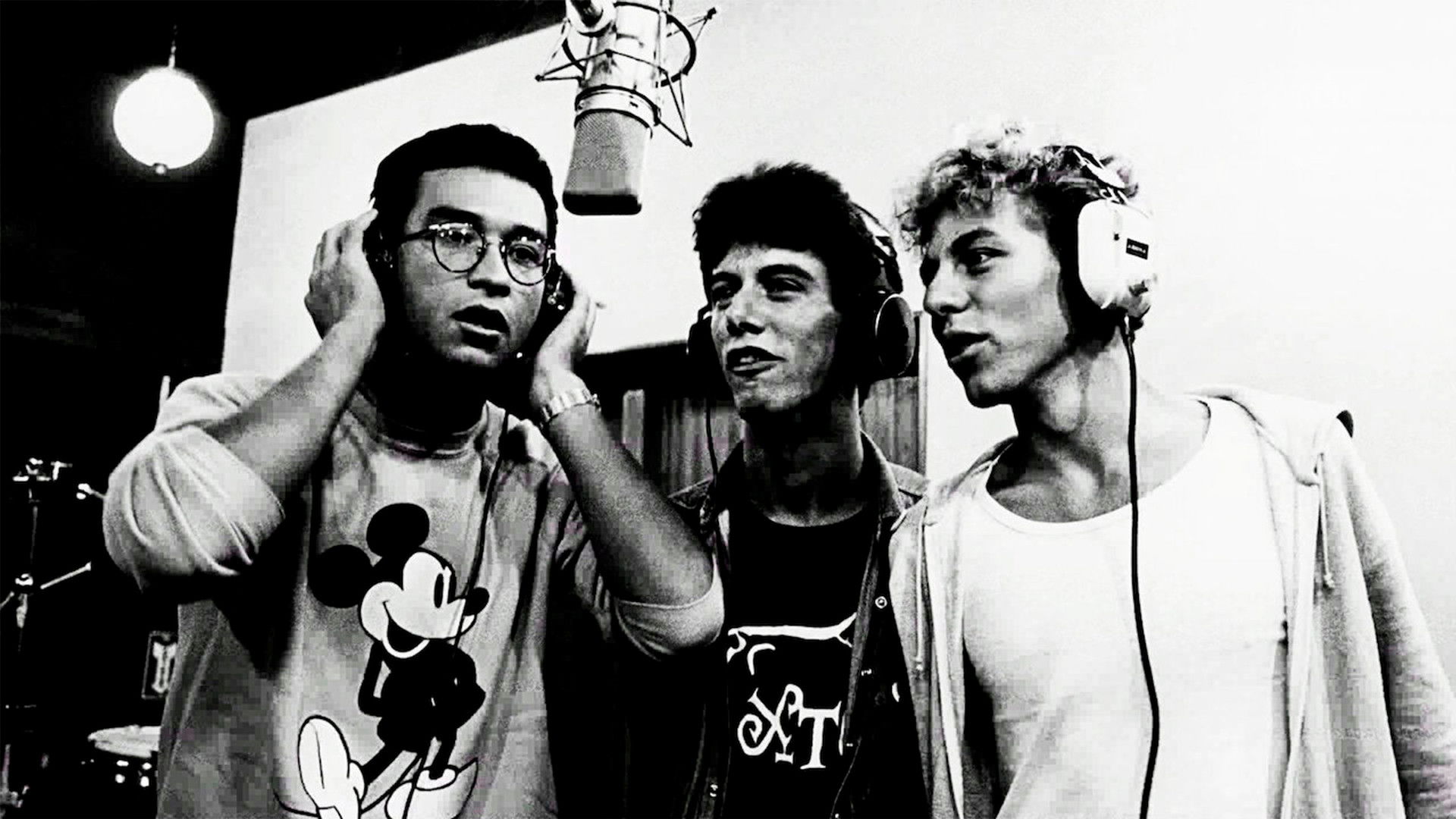 Backdrop for Os Quatro Paralamas