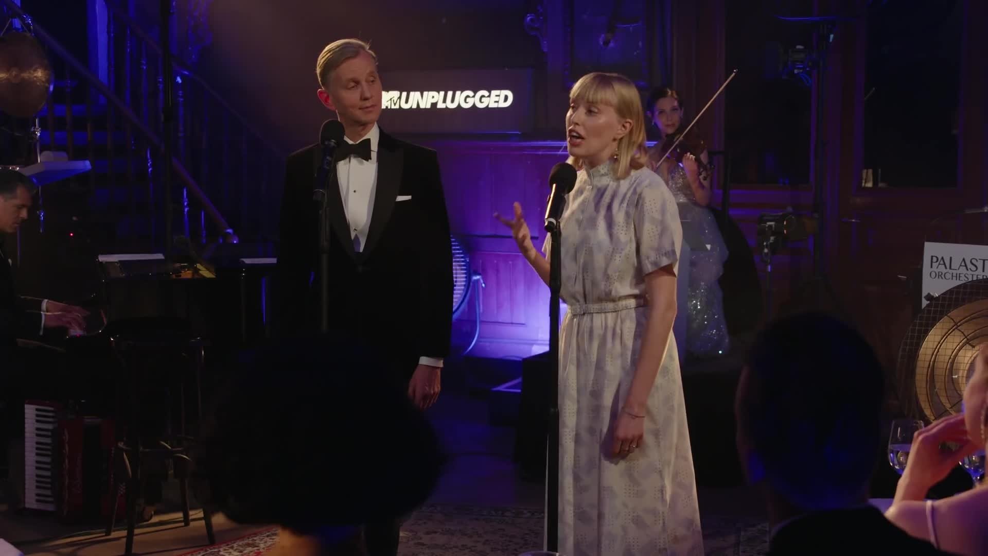 Backdrop for Max Raabe & Palast Orchester - MTV Unplugged