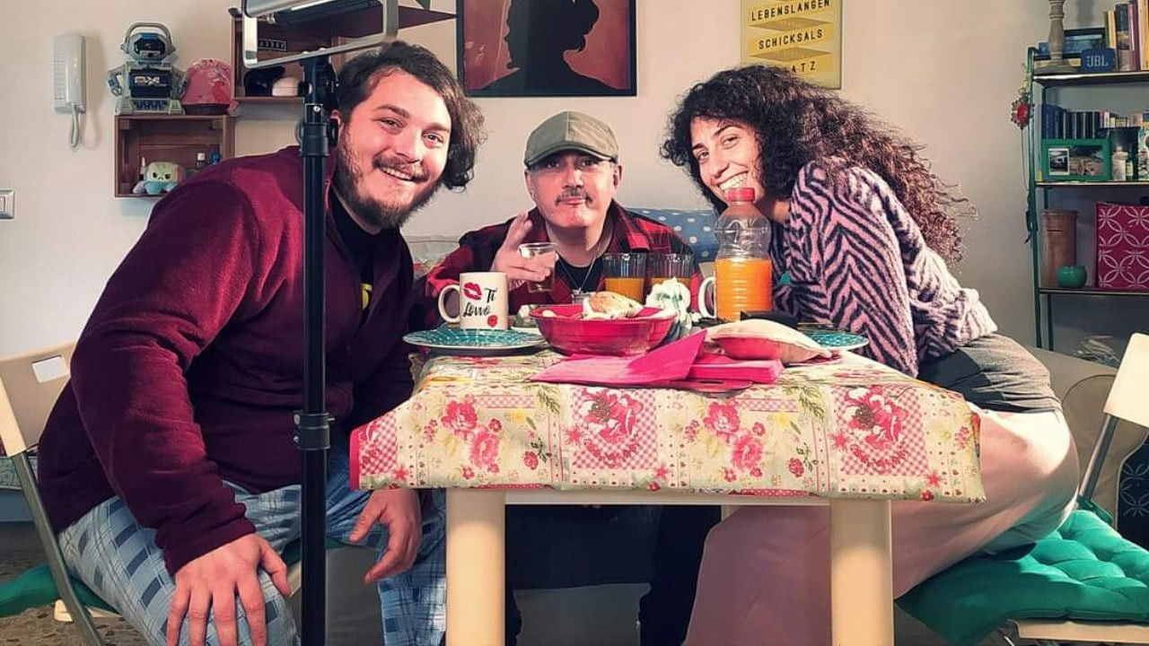 Backdrop for Anime Sbullonate