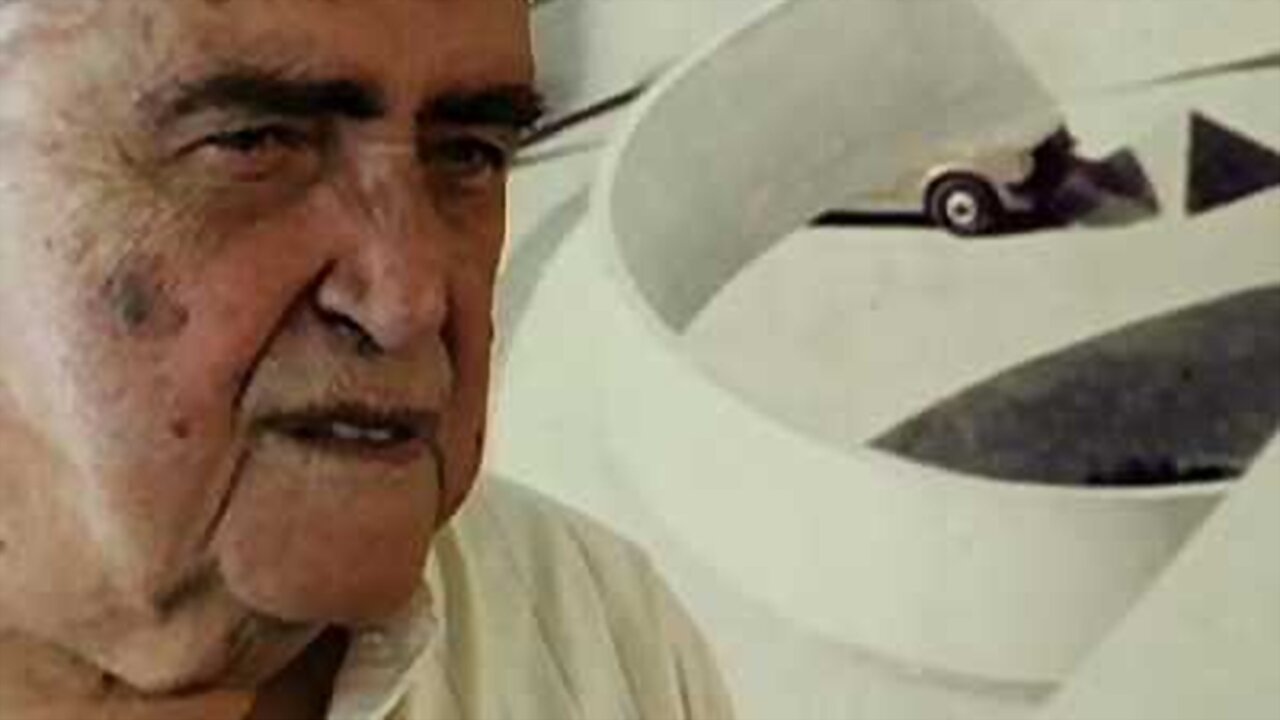 Backdrop for Oscar Niemeyer: Life is a Breath of Air