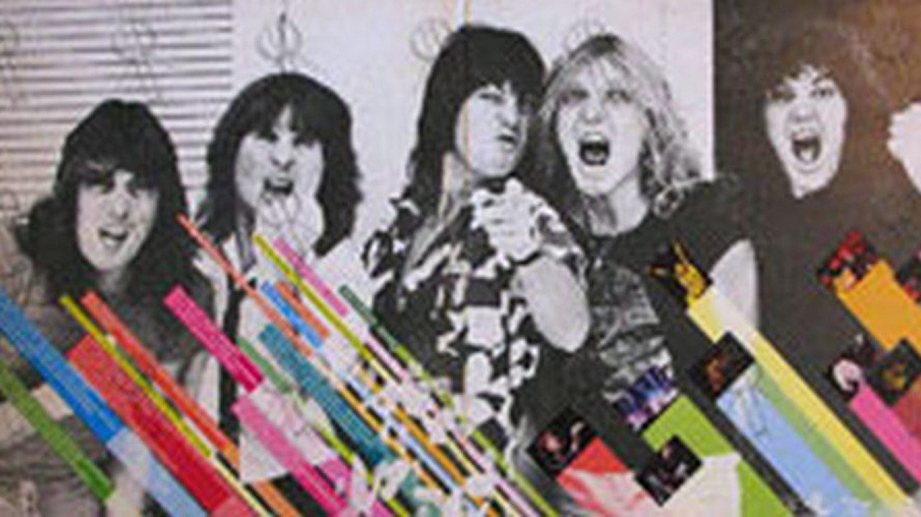 Backdrop for UFO: Strangers In The Night: The Ultimate Critical Review