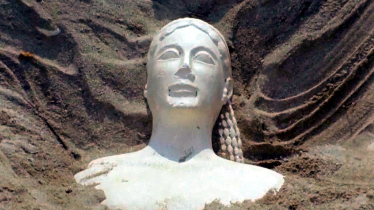 Backdrop for The garden with the statues