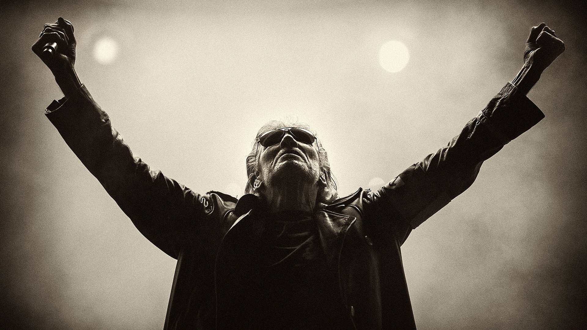 Backdrop for Roger Waters: Video Anthology