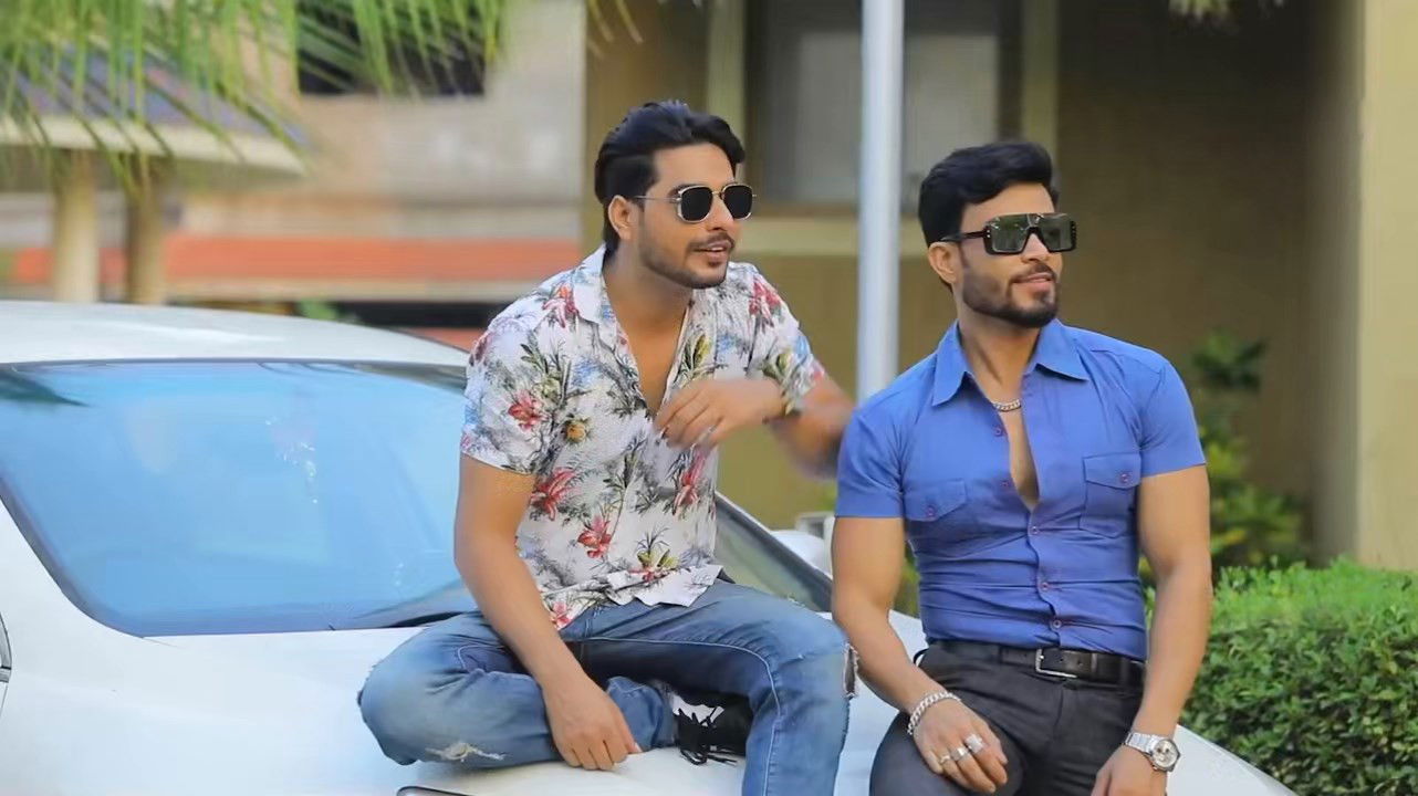 Backdrop for Garam Masala