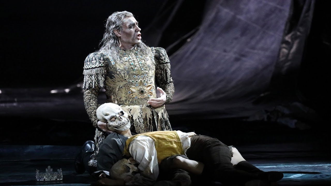 Backdrop for Les Vêpres siciliennes