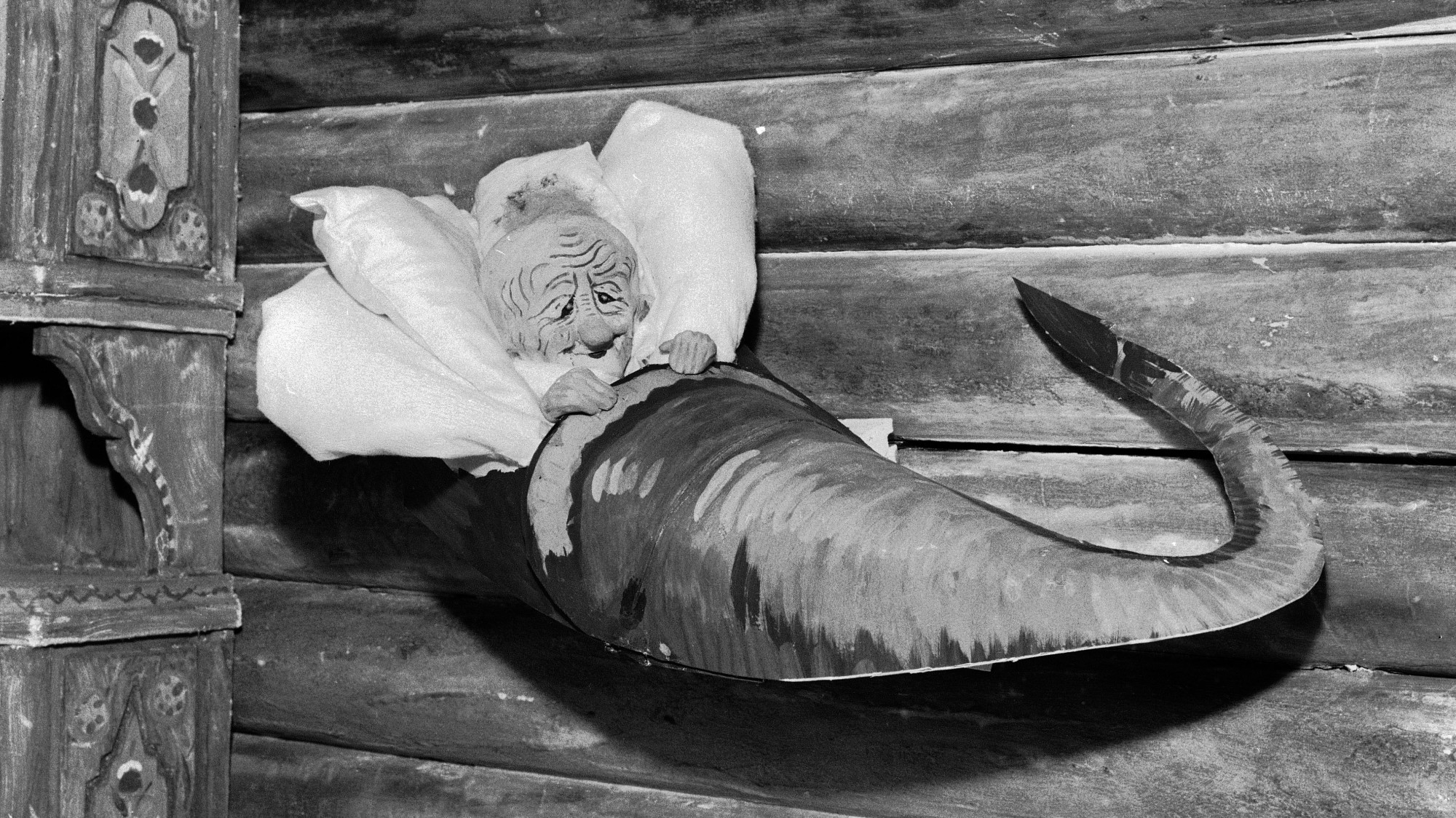 Backdrop for The Seventh Master of the House