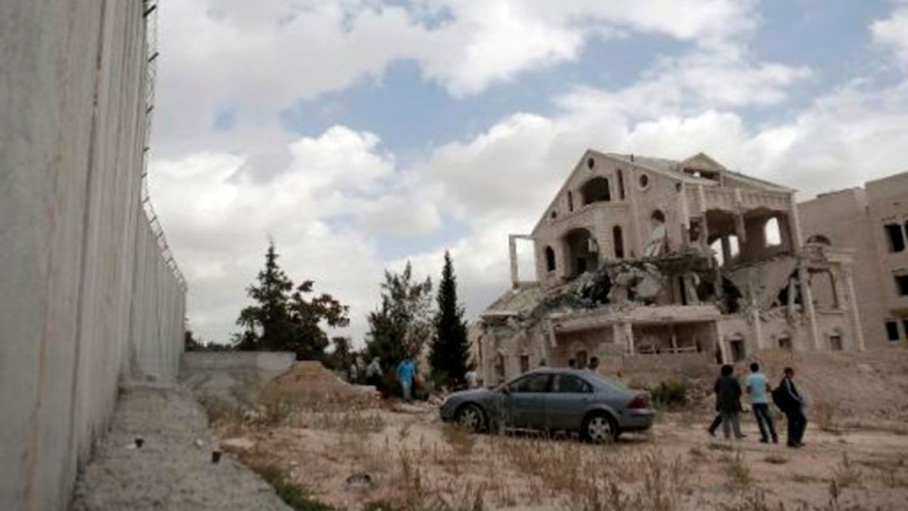 Backdrop for A House in Jerusalem