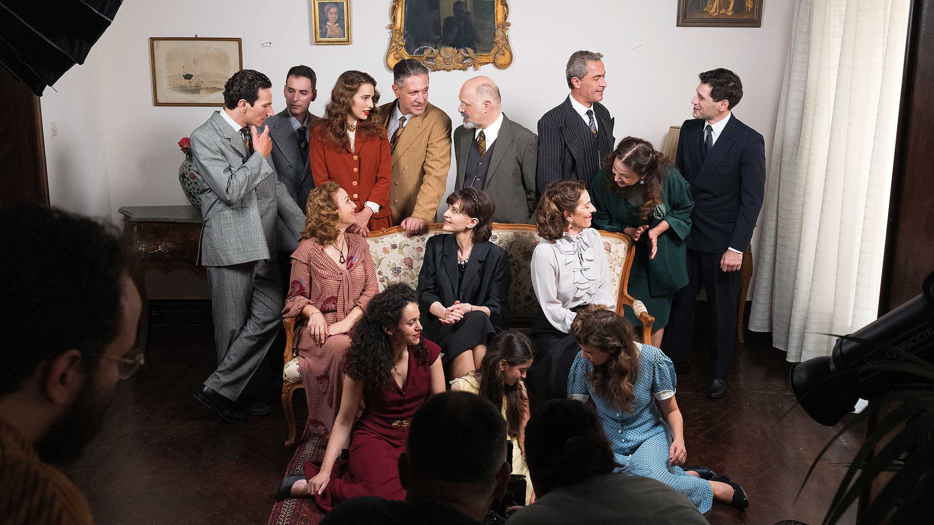 Backdrop for Oi Pantheoi