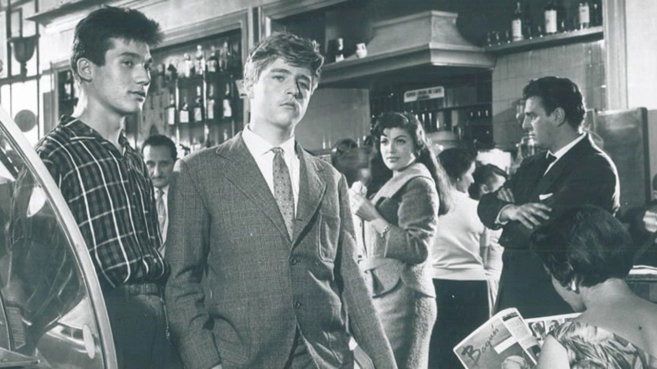 Backdrop for Los chicos