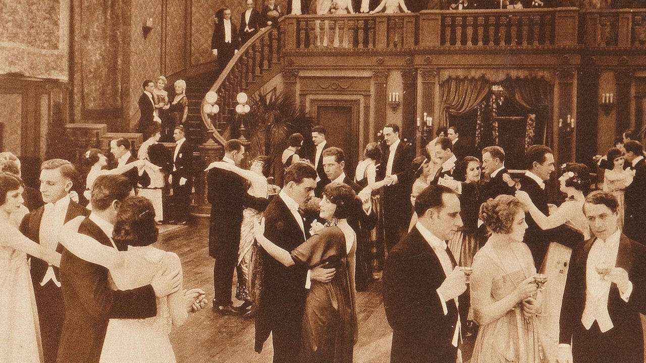 Backdrop for The Long Arm of Mannister