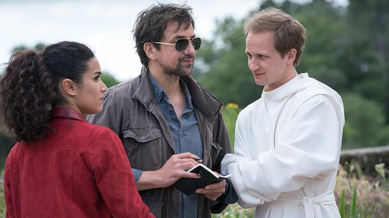 Backdrop for Prière d'enquêter : Elli et Clément