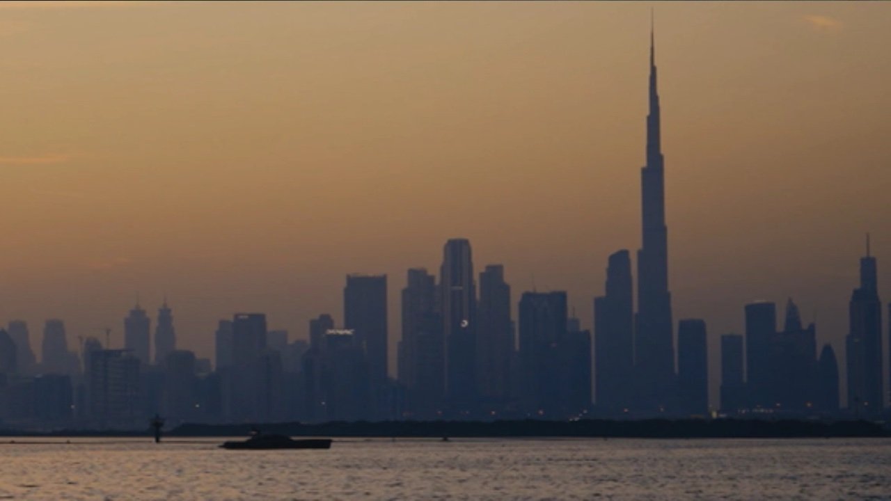 Backdrop for Bushido & Anna-Maria – Alles auf Familie