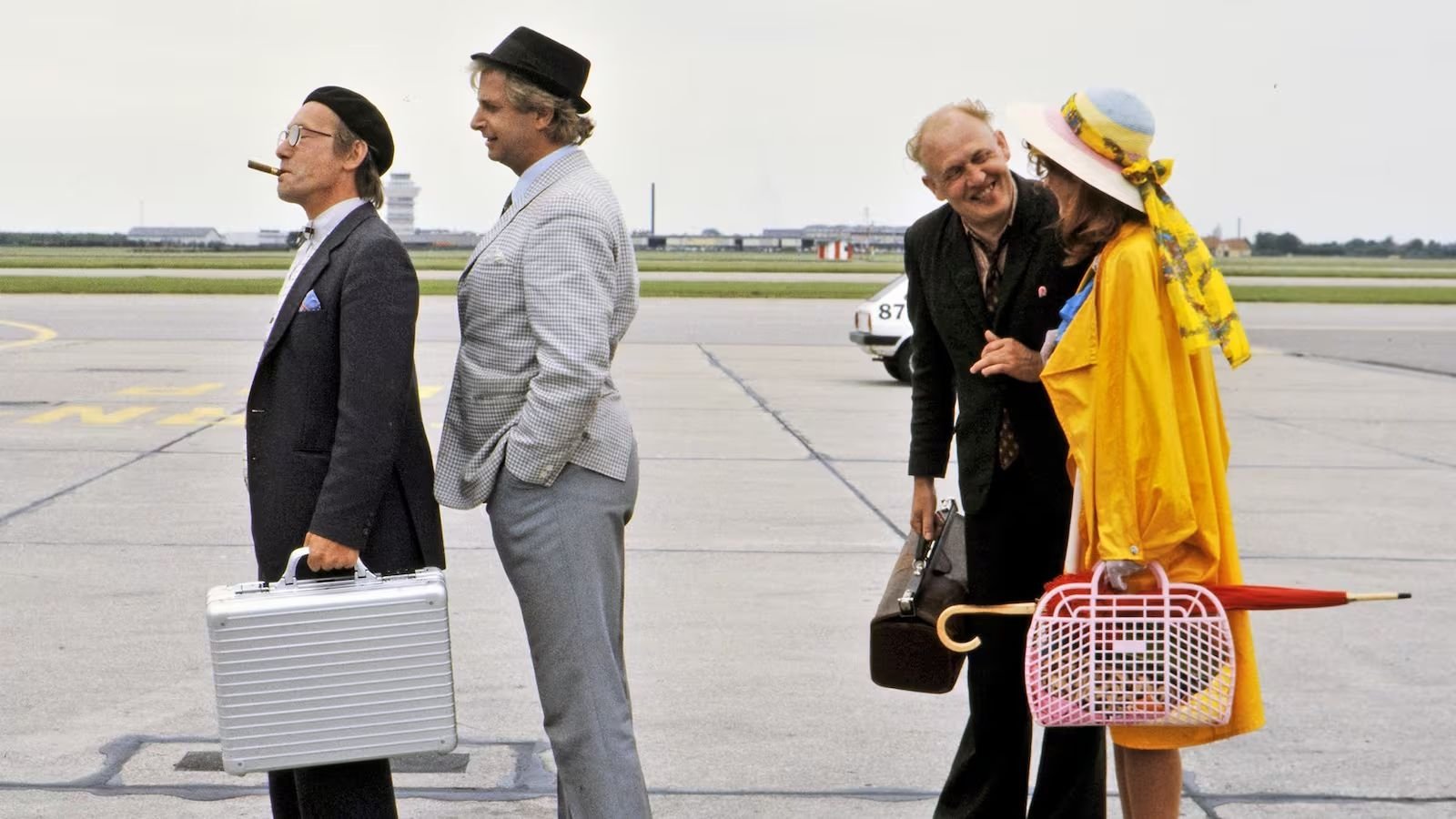 Backdrop for The Jönsson Gang Gets Gold Fever