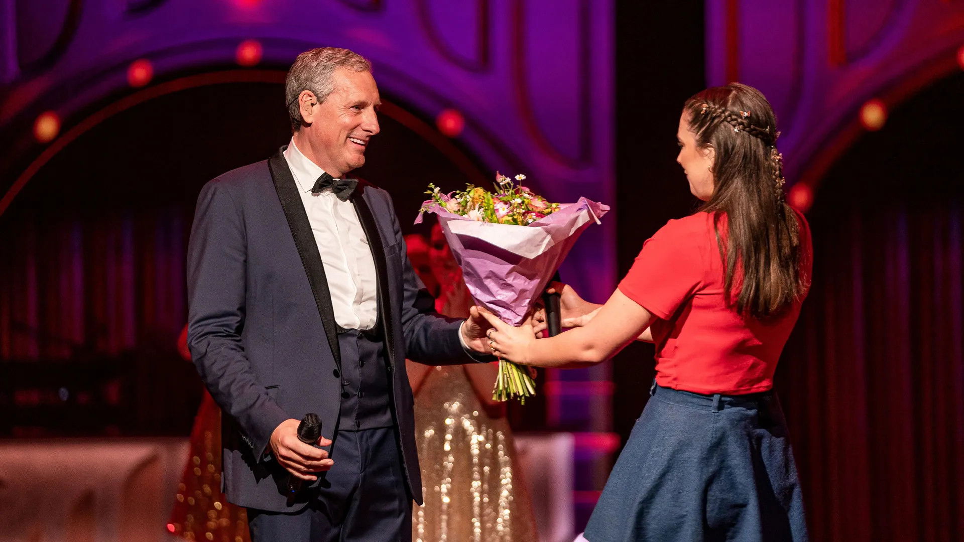 Backdrop for The Verhulstjes: Farewell Samson & Gert