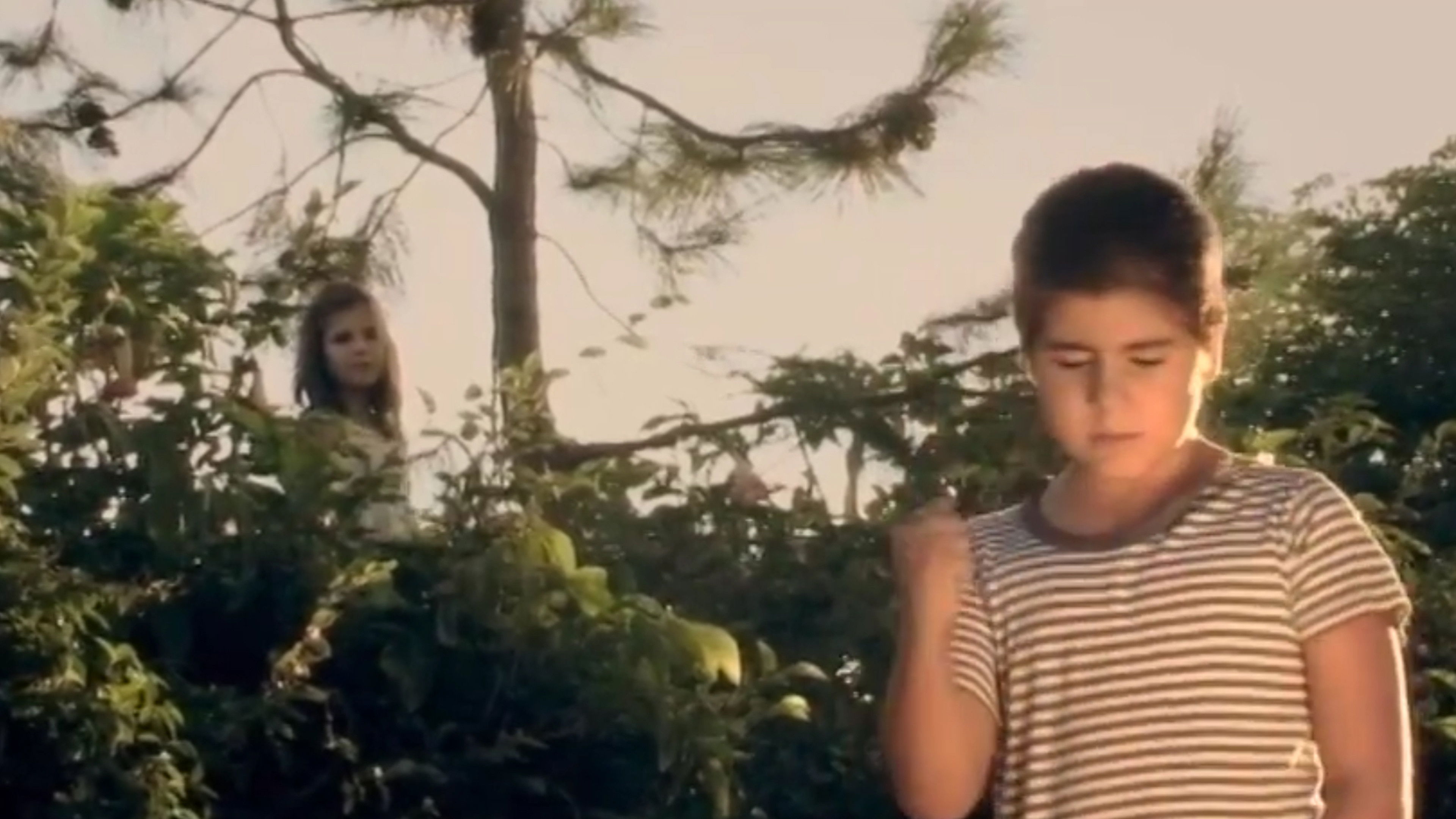 Backdrop for Villa Oculta