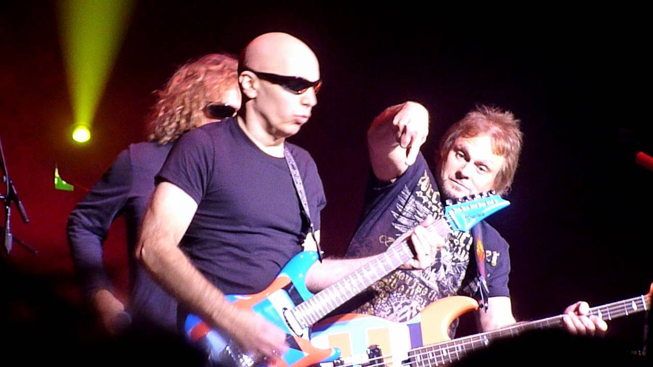 Backdrop for Chickenfoot - Get Your Buzz On
