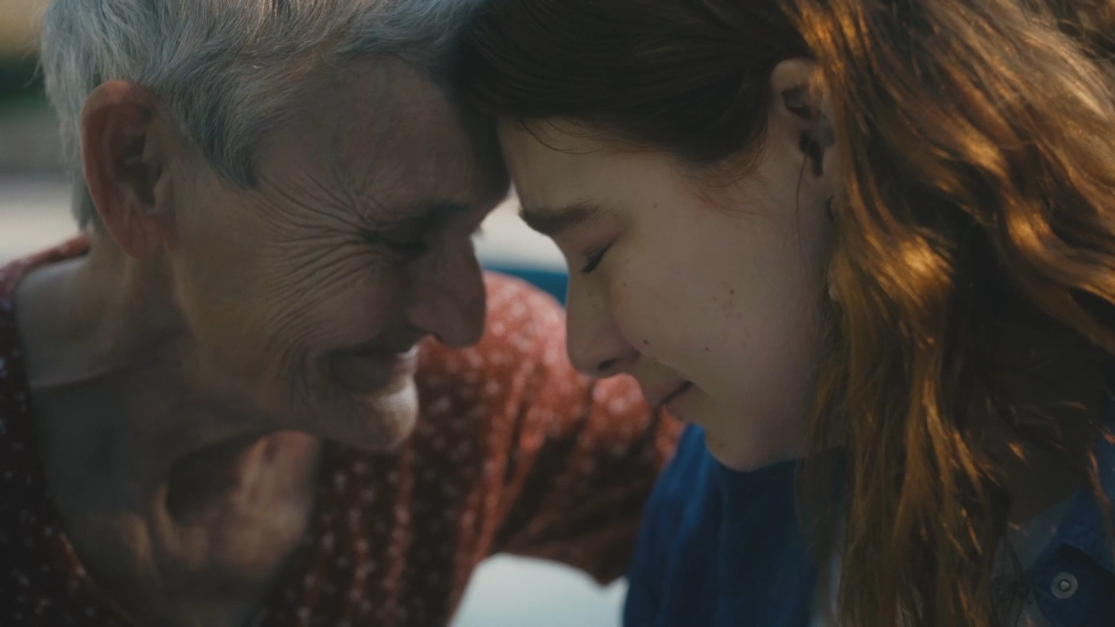 Backdrop for Por la ventana