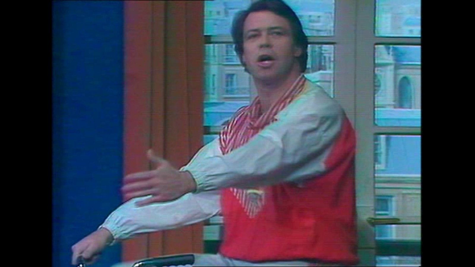 Backdrop for Le Tombeur