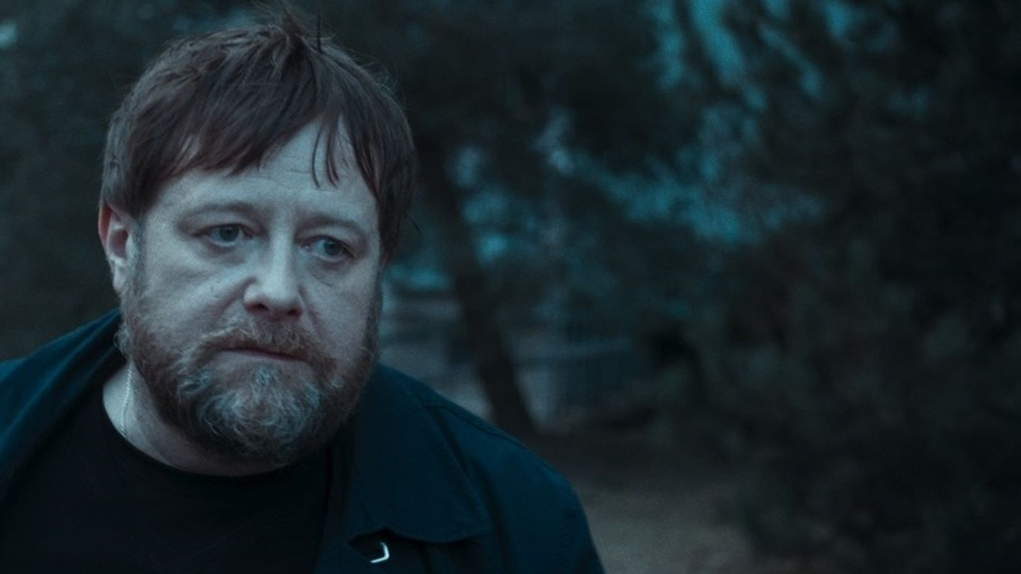 Backdrop for Dear Ones