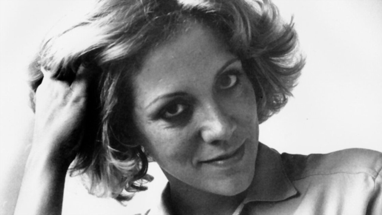 Backdrop for Montserrat Roig: l'hora violeta