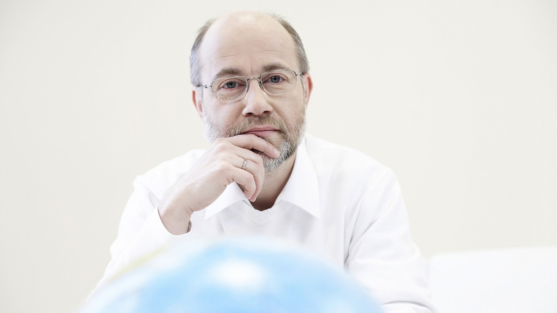 Backdrop for Sci_Xpert - Leschs Universum