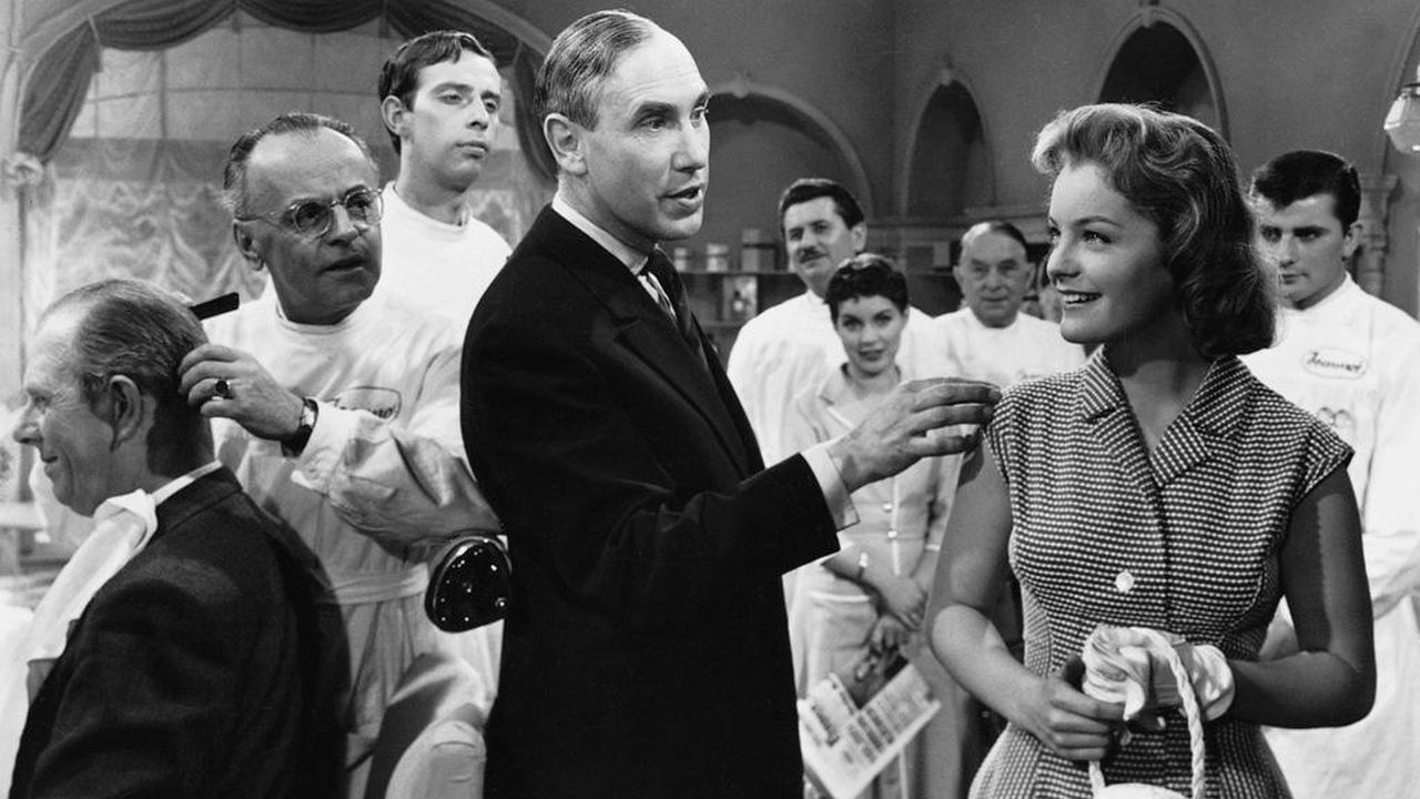 Backdrop for Professor Nachtfalter