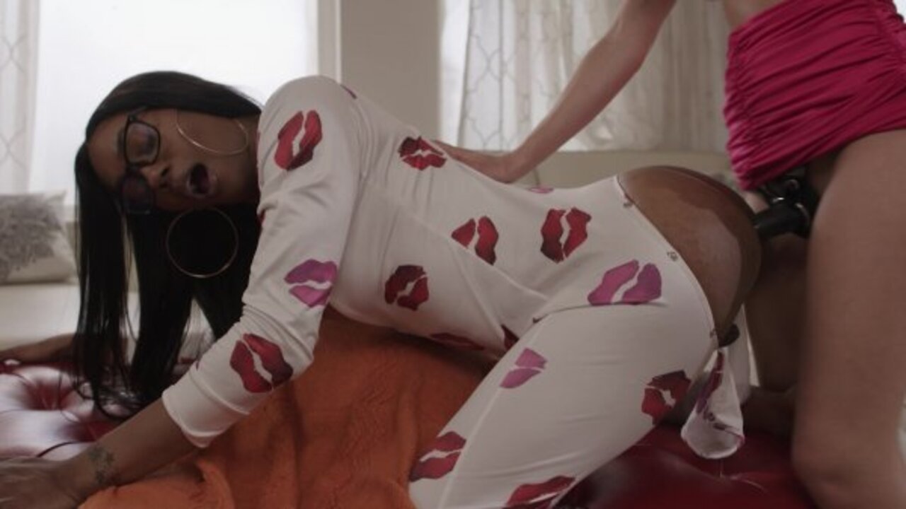 Backdrop for Steamy TS Hookups 2