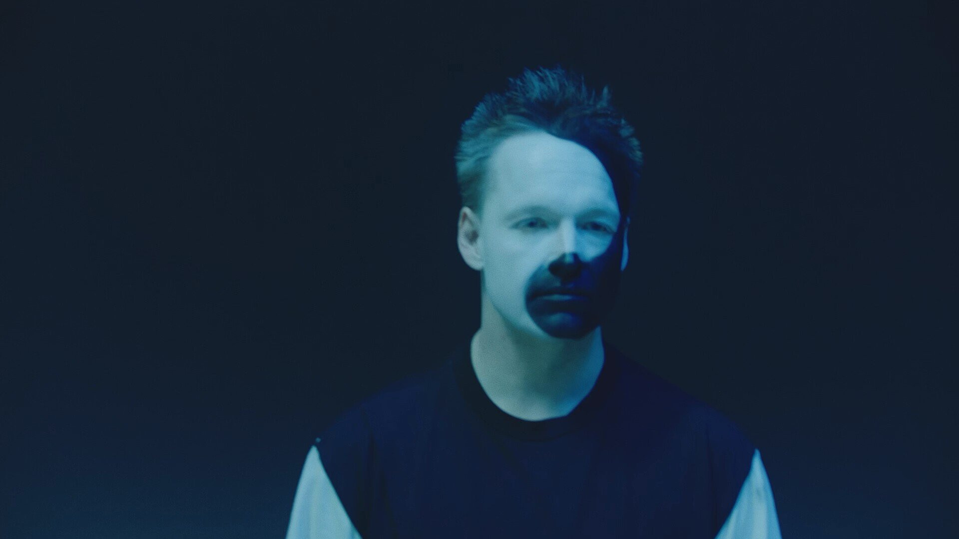 Backdrop for Путь к истине