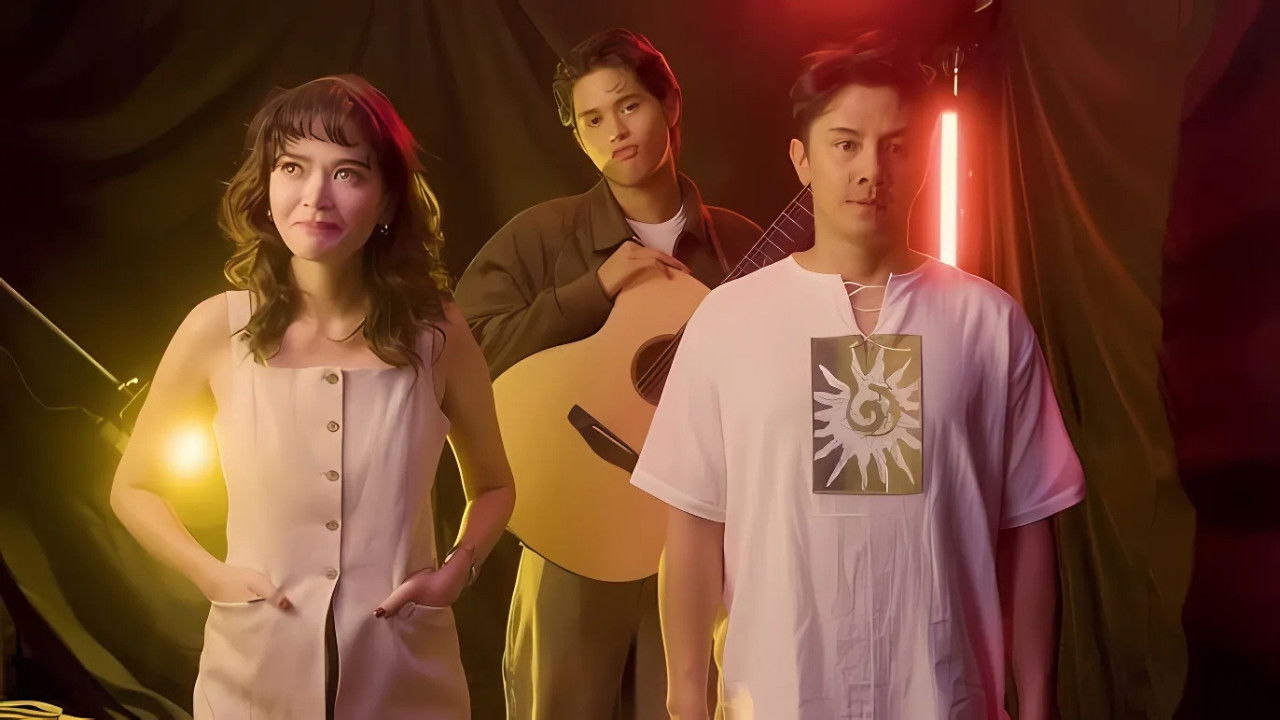 Backdrop for 100 Awit Para Kay Stella