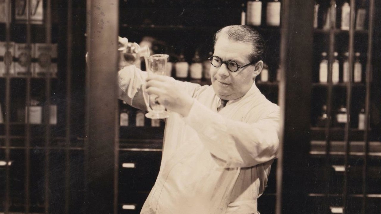 Backdrop for Educating Father